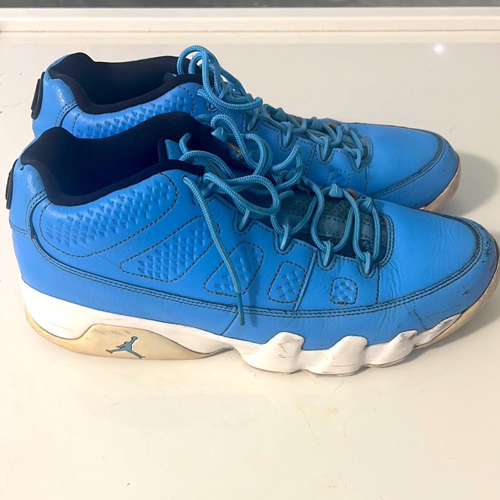 Jordan Men’s Blue Athletic Sneakers